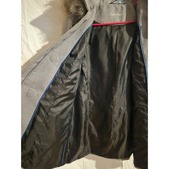 CALVIN KLEIN Toggle Coat with Removable Faux Fur Hood Size M /L. - Picture 10 of 12